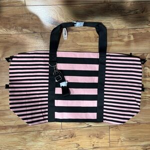 Victoria secret weekend bag